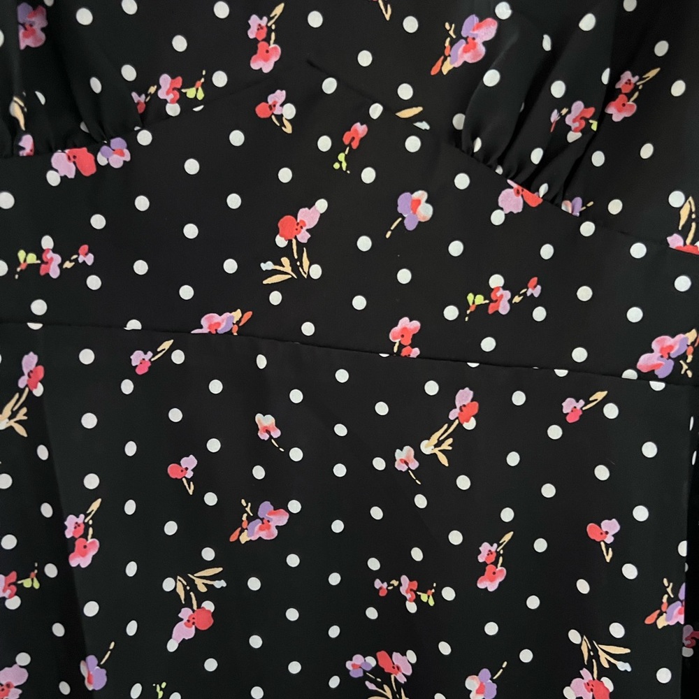 Sweet Spring dress! - Picture 2 of 5